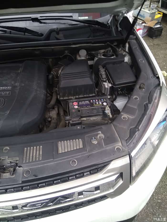 【图】为白色cs75更换电瓶_长安cs75论坛_汽车之家论坛