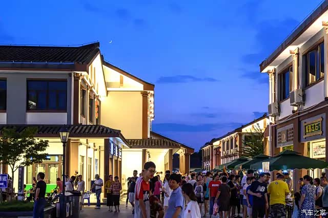 上虞文化旅游风情街,全称为中华孝德园文化旅游节