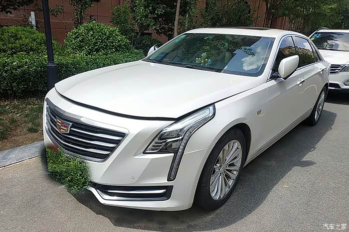 越老越有味道我的白色凯迪拉克ct6
