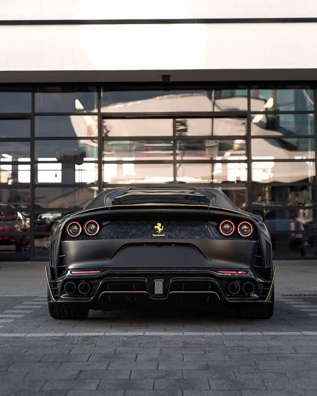 【图】mansory 812 一枚超级帅气的黑马._法拉利812论坛_汽车之家论坛