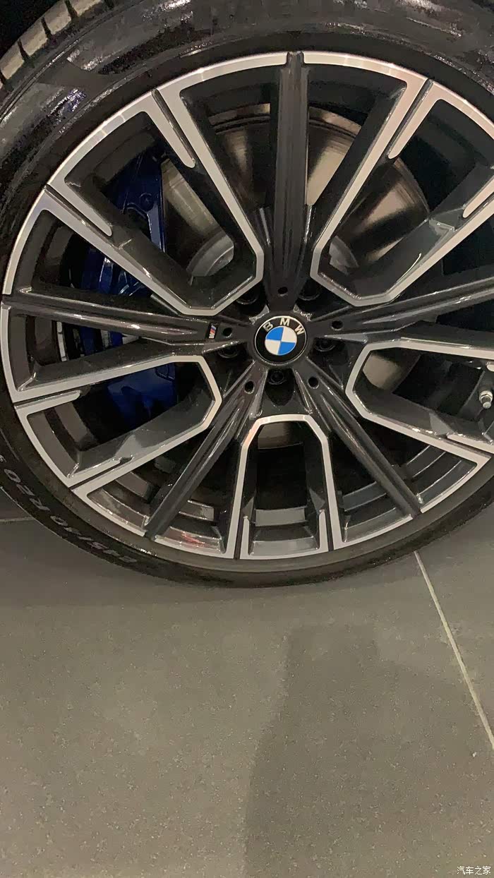 【图】哪位大神有m卡钳的图片_宝马7系论坛_汽车之家论坛