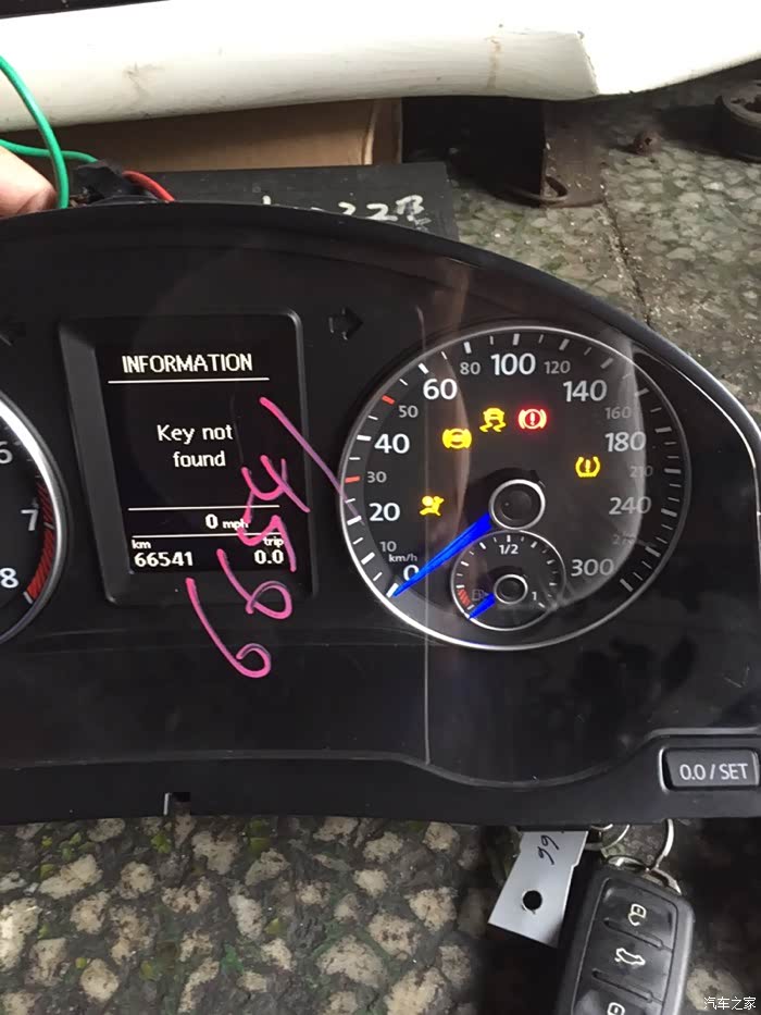 尚酷r仪表蓝针300码