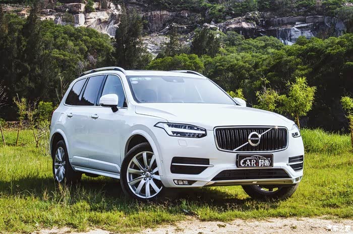【图】小区下的xc90,很惊艳啊_沃尔沃xc90论坛_汽车之家论坛