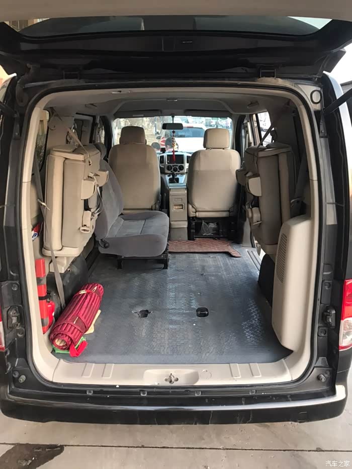 【图】旋转座椅,可放平_日产nv200论坛_汽车之家论坛