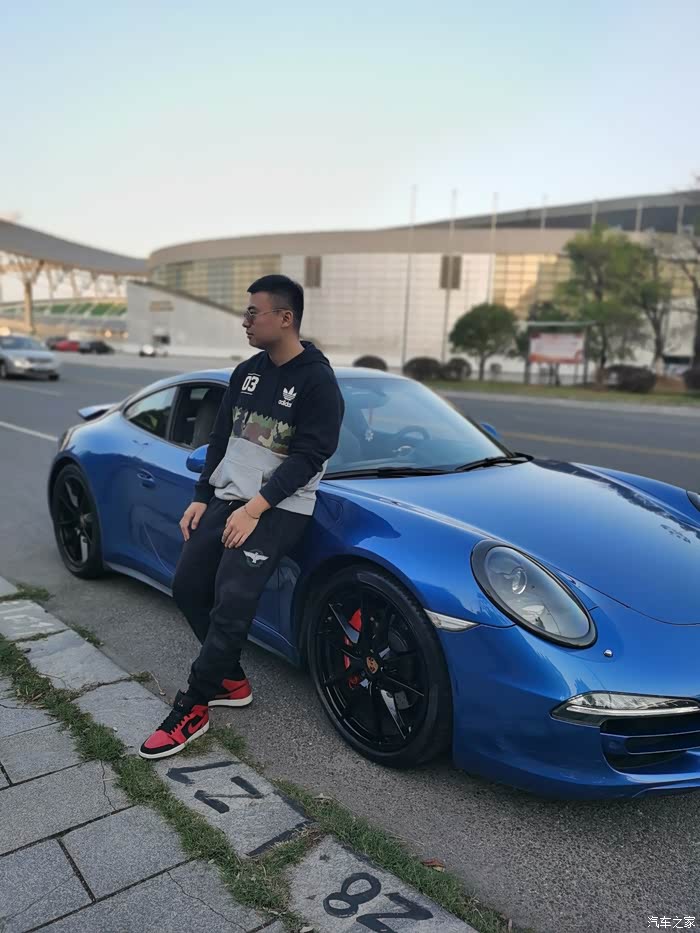 最后来张自拍潜水年的卖钻石的男孩👦