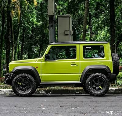 浅绿色的车身设计犀利,真有吸引力.