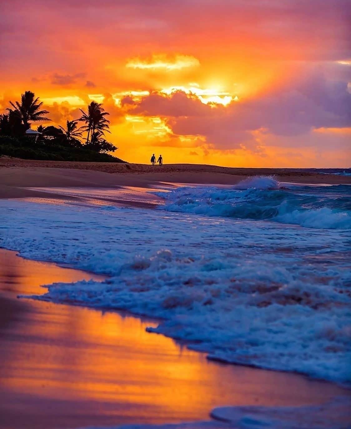 美国,夏威夷的海岸晚霞.