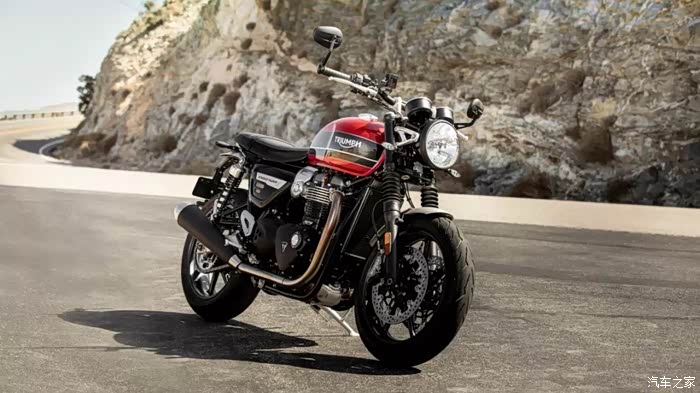 凯旋speed twin和scrambler1100