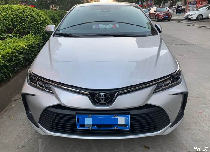 外观即简约又大气卡罗拉前脸大气线条时尚动感