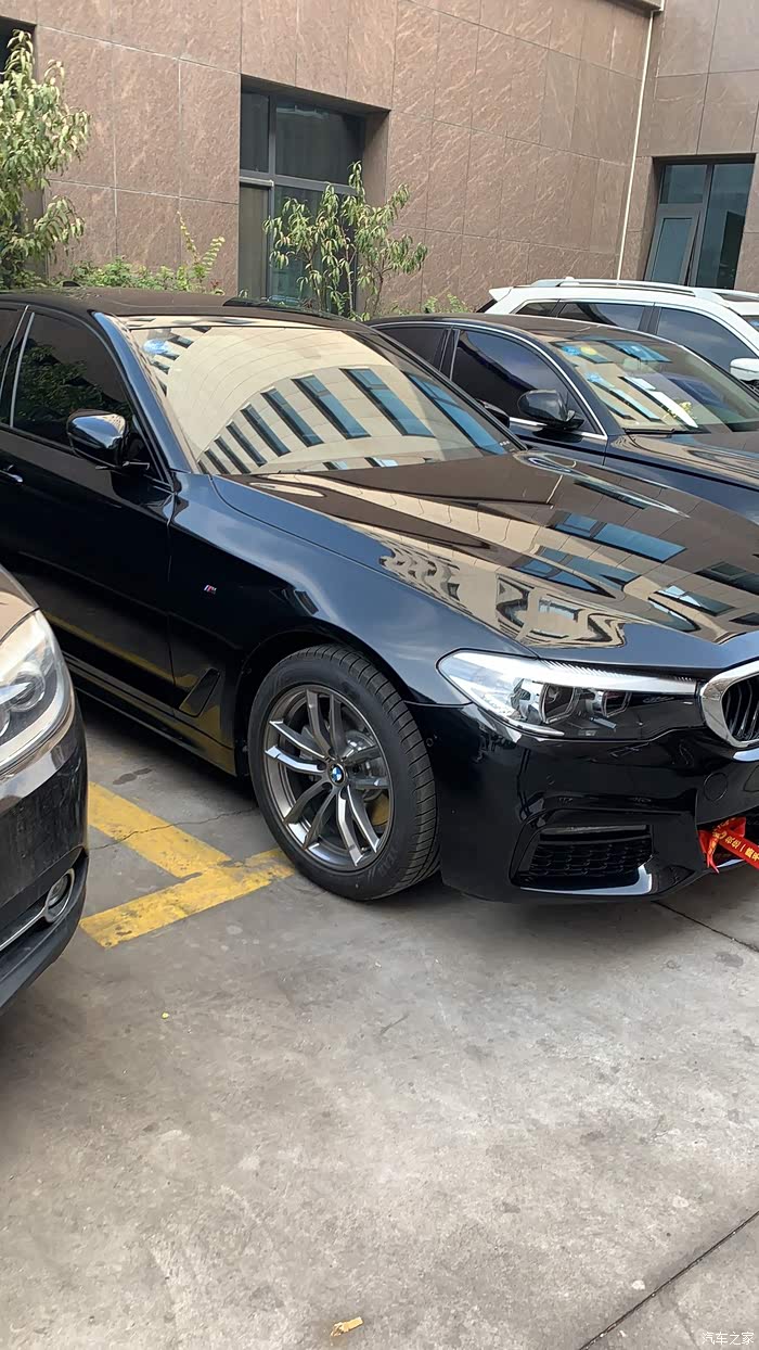 【图】20款来临之际,提19款标轴525i炭黑暗夜蓝_宝马5系论坛_汽车之家