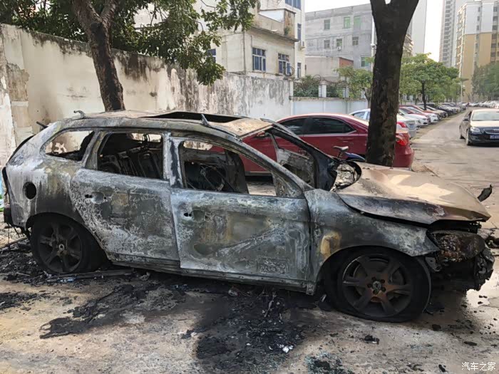 沃尔沃xc60自燃有懂车大神吗