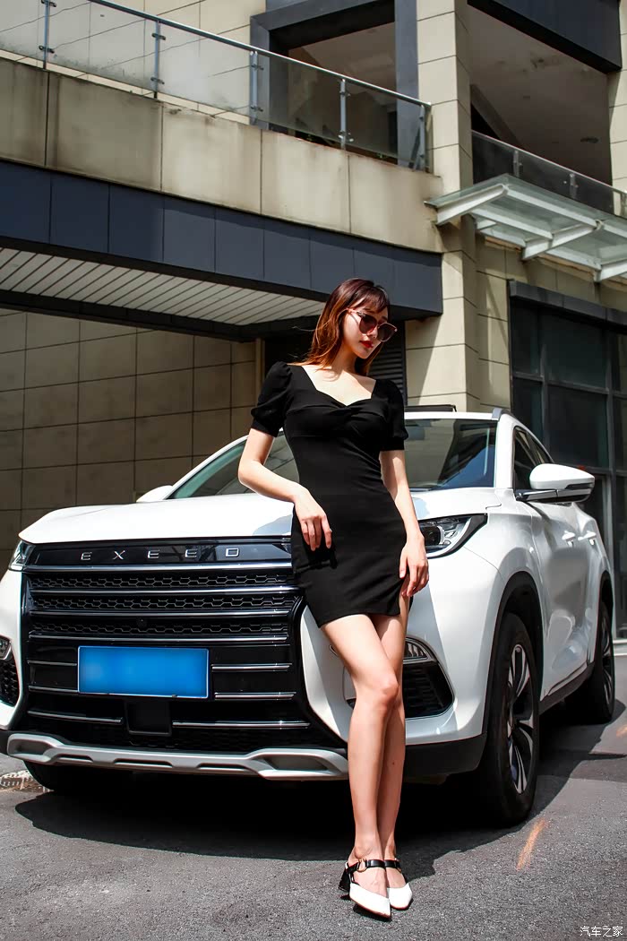 精致女神与星途tx的碰撞一场美人与爱车的邂逅