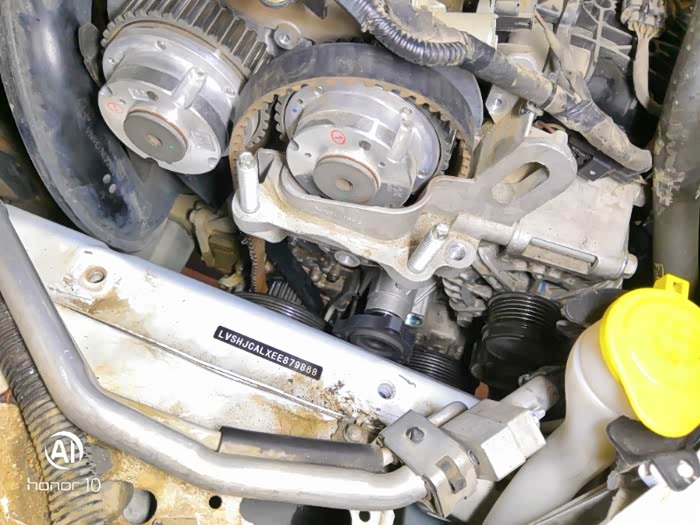 福特翼虎8万公里更换了水泵水泵漏水高温开锅