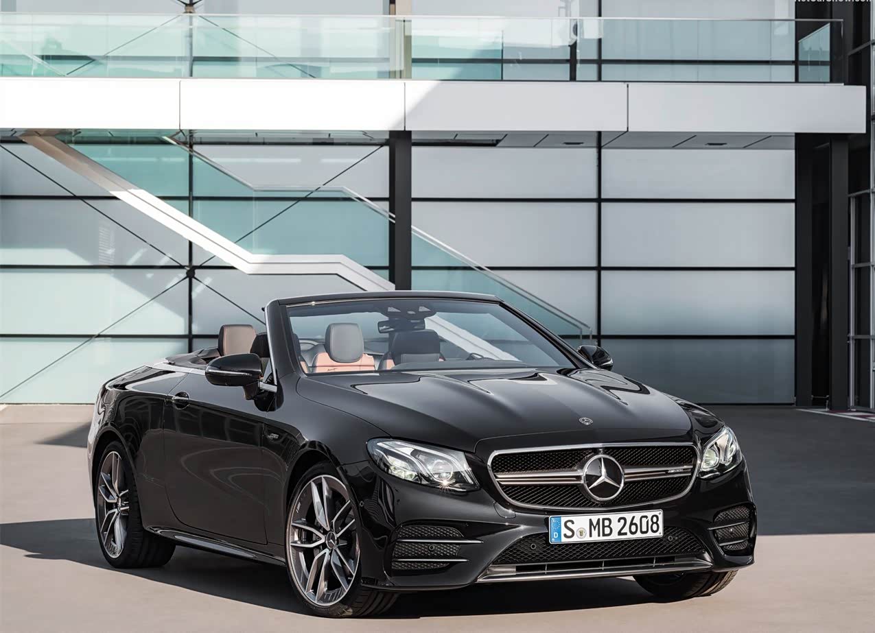 梅赛德斯 - 奔驰e53 amg敞篷车