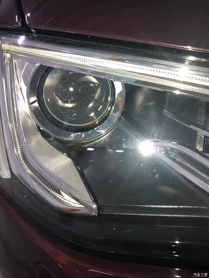 奥迪a5氙气大灯