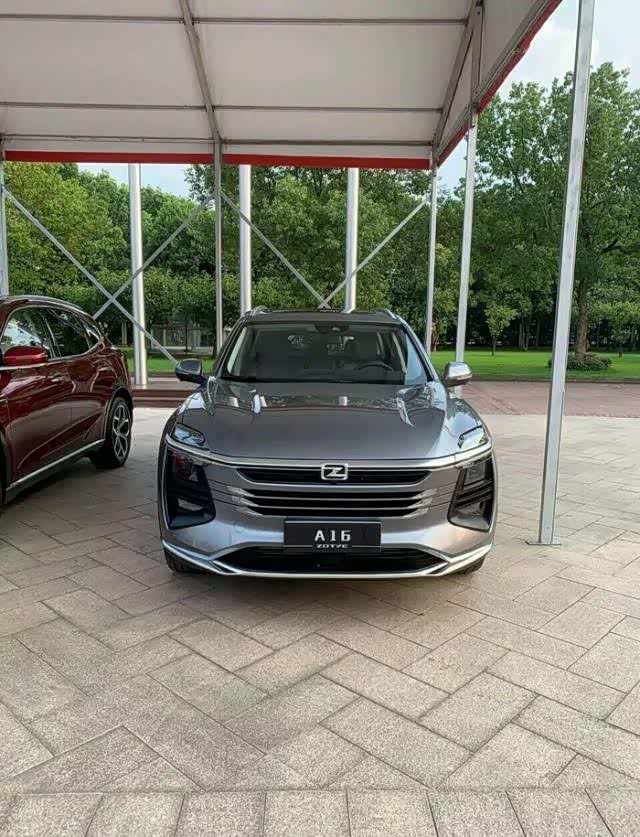 众泰ts5整体造型要更加前卫时尚