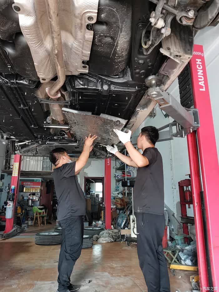 22款八代凯美瑞汉高底盘装甲作业多图慎入