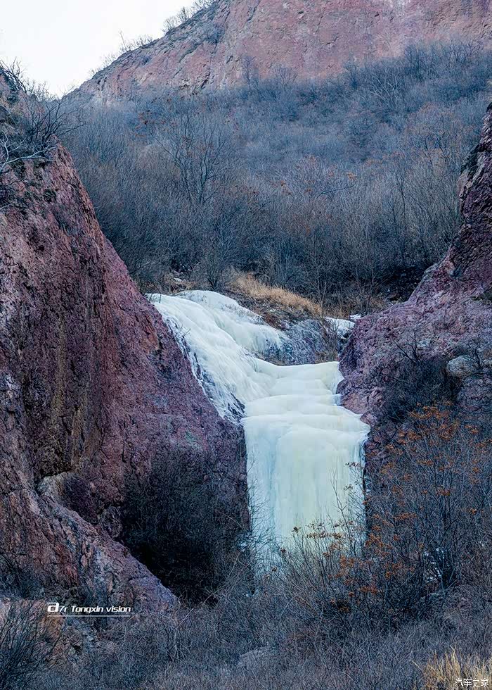 辽西北大山里的冰瀑