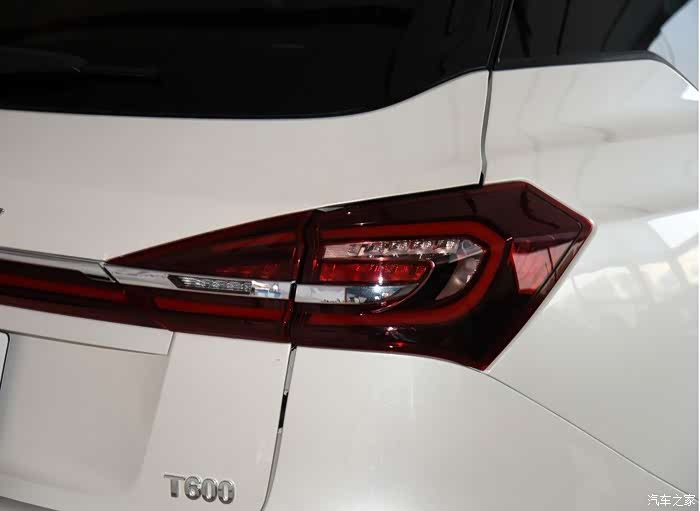 【图】重大发现,老款t600尾灯跟新t600尾灯可以完美替换_众泰t600论坛