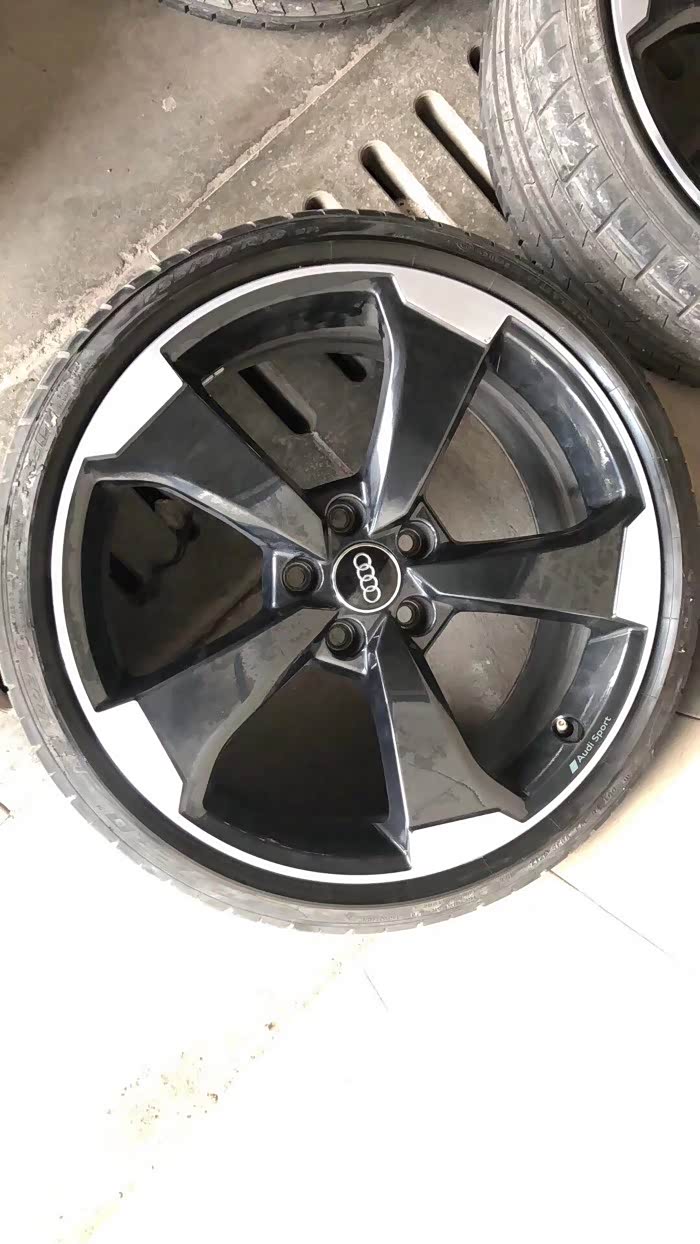 【图】出一套rs3转子轮毂_奥迪rs论坛_汽车之家论坛