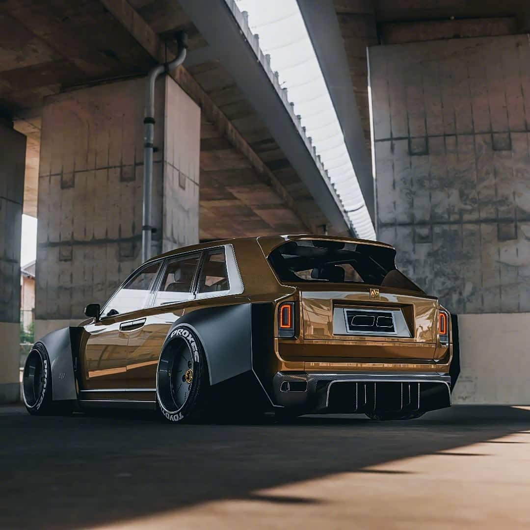 世界第一台宽体低趴劳斯莱斯库里南