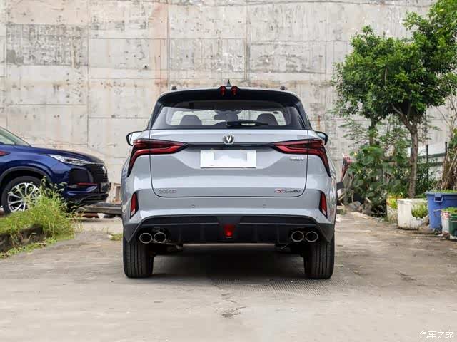 原子灰车色看上去要柔和时尚很多极大提升了设计美感度