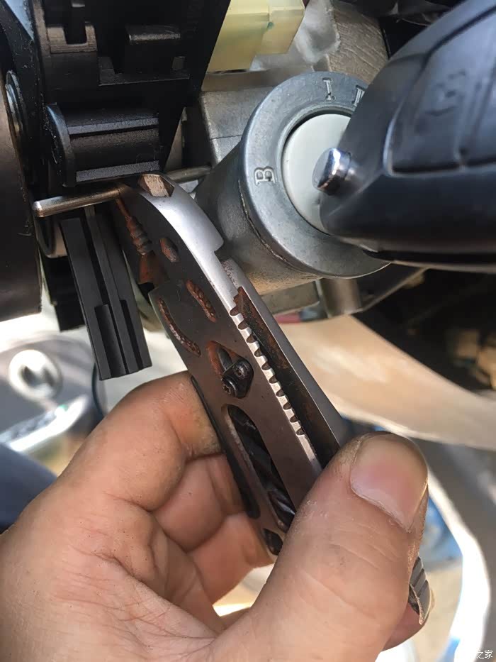 换全车锁作业