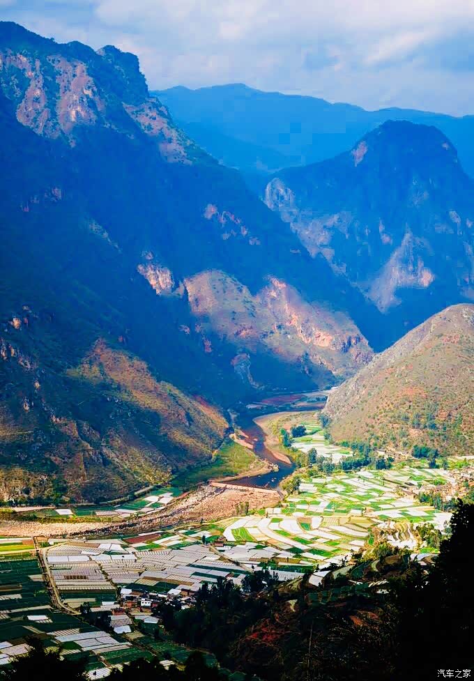 力量团西一一绿汁江爬山撒野寻快乐