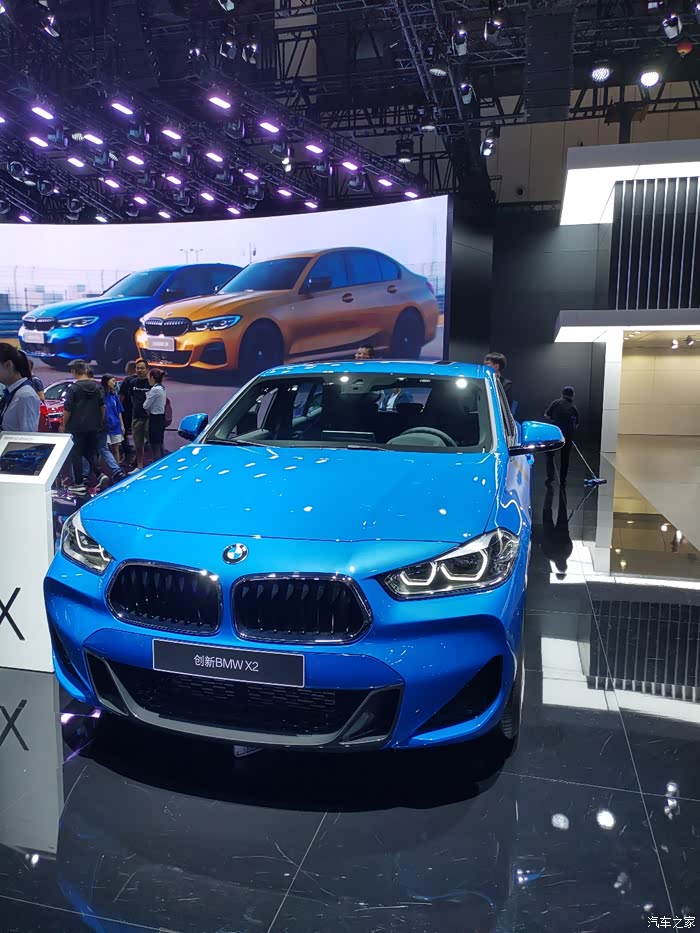 宝马创新suv-x2