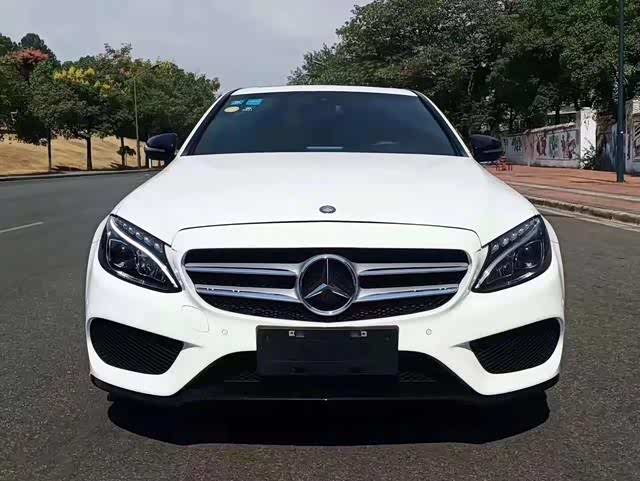 撩妹神车17款奔驰c200