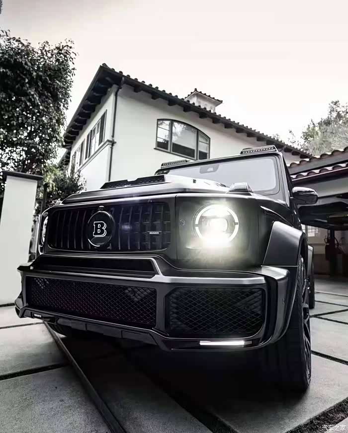奔驰大g升级巴博斯套件欣赏一下