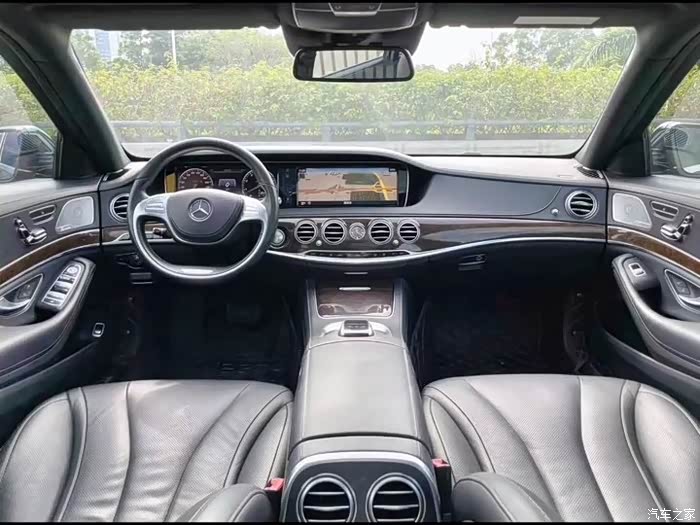 奔驰s300豪华内饰大展露