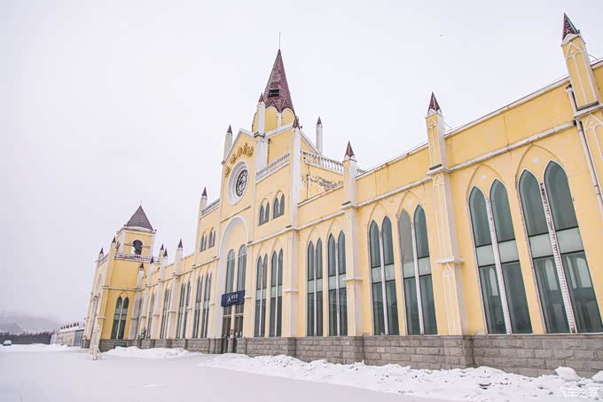 最美小火车站亚布力南站