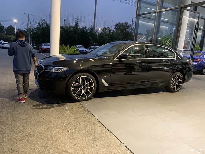 【图】21款530尊享提车_宝马5系论坛_汽车之家论坛