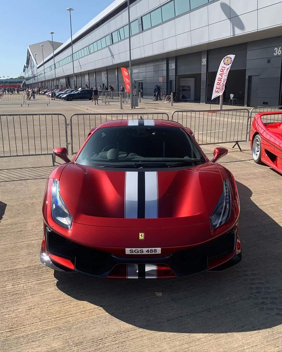 真正的公路赛车,法拉利488 pista
