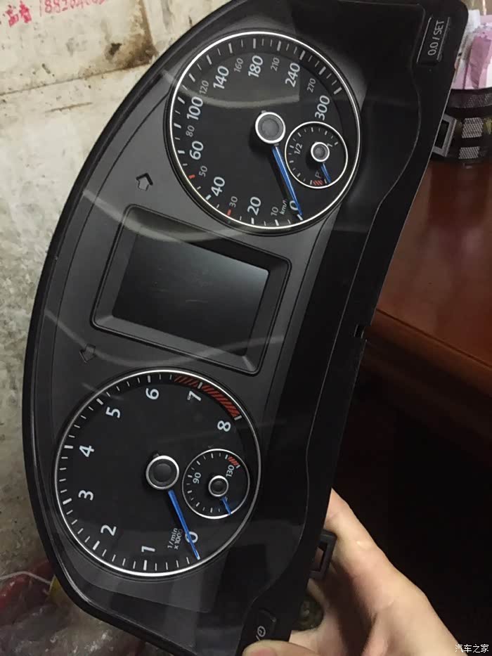 尚酷r仪表蓝针300码