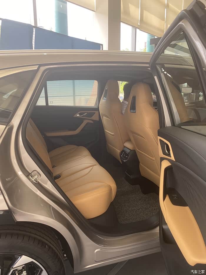 【图】第三代rx5最美内饰来袭!_荣威rx5 max论坛_汽车之家论坛