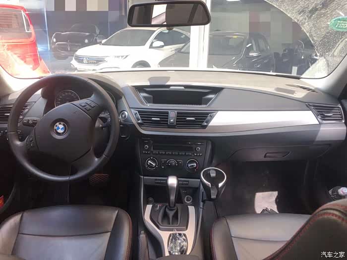 老款宝马x1这个车身颜色太赞了