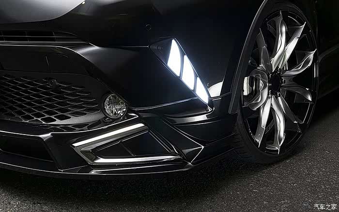 打造奢华黑武士风格丰田chr改装案例