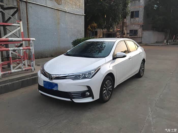 卡罗拉智享版提车作业