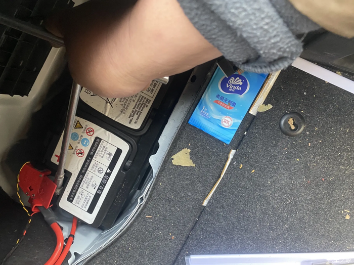 【图】夏日炎炎 宝马更换老品牌电瓶_宝马3系论坛_汽车之家论坛