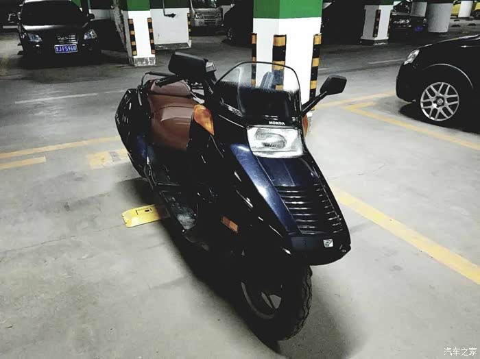 个人收藏第五贴:本田cn250