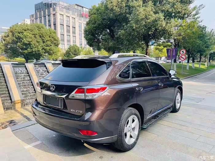 雷克萨斯rx270这个颜色真霸气