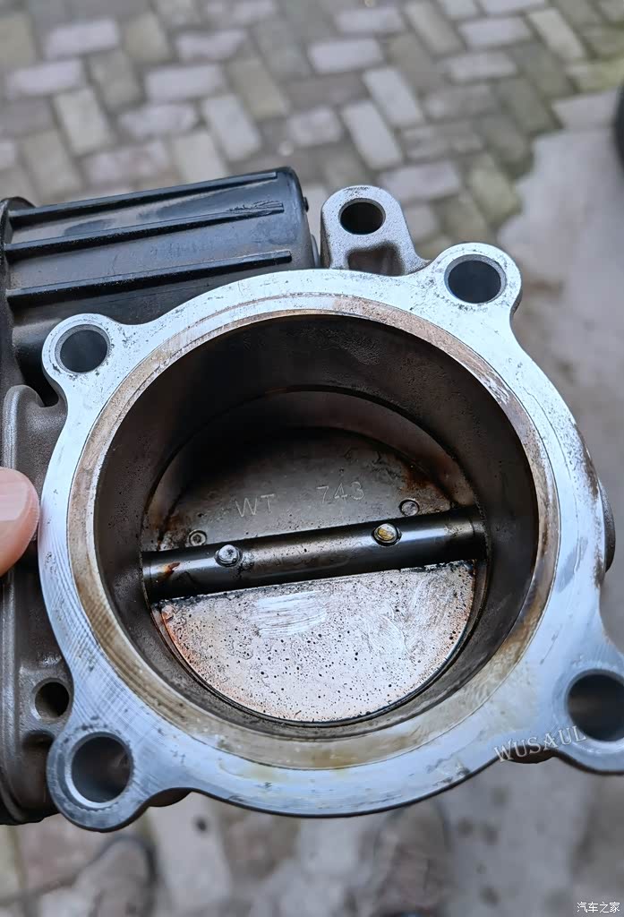 哈弗h7l核桃砂清洗气门积碳挖煤全过程记录