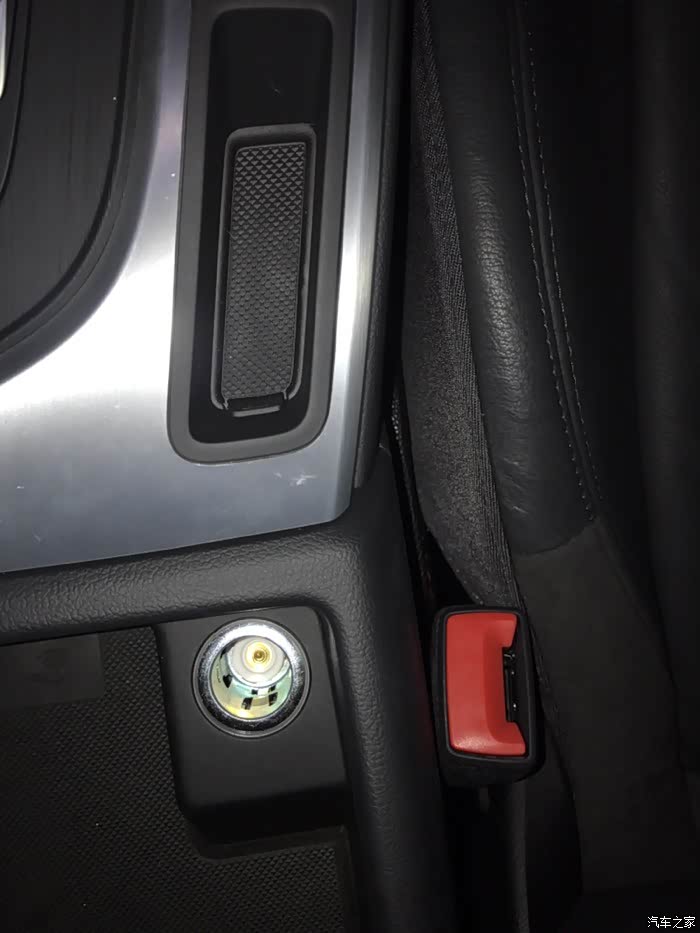 2596 | 回复: 19 奥迪a4l论坛 2018版a4点烟器为什么插了充电器没反应