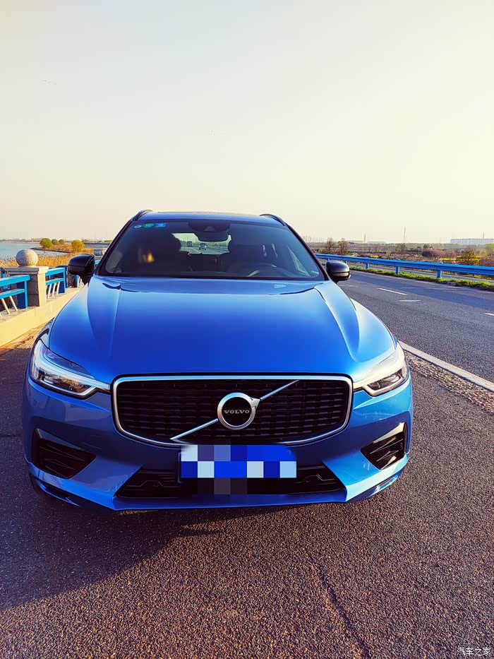 沃尔沃xc60智远运动焰影蓝贴膜问题