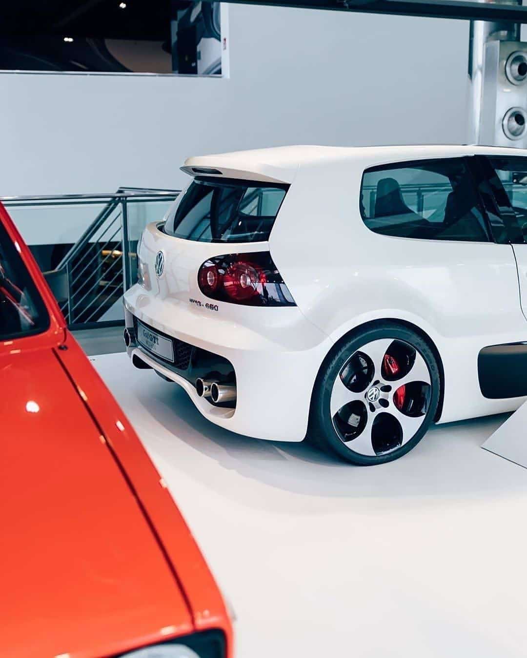 大众"高尔夫gti"w12实拍,世界上仅存一台,3.7秒破百