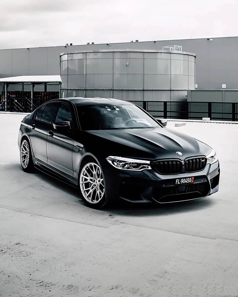 宝马m5换沃森轮毂