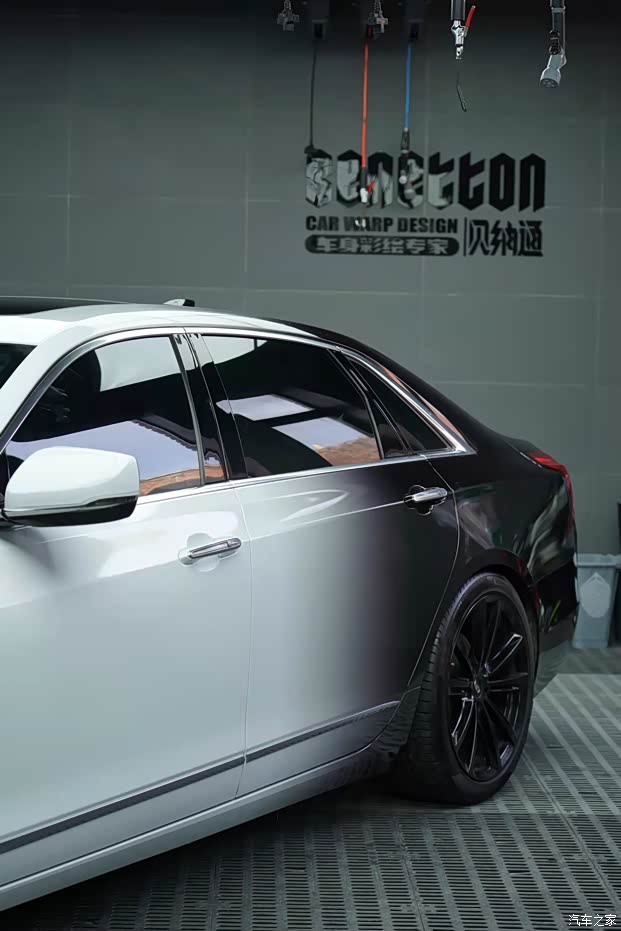 凯迪拉克ct6改色彩绘迎接新年