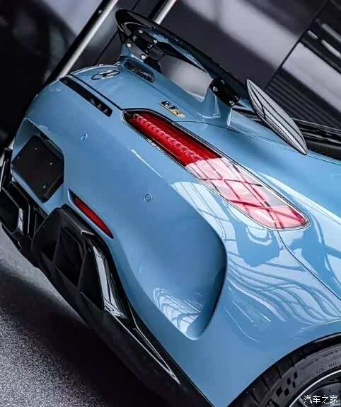 奔驰amggtr美出天际蓝